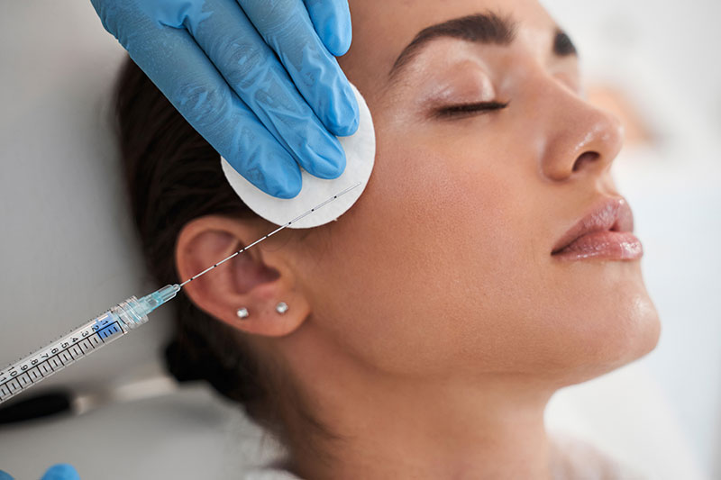 Rediscovering Youth: Botox and Fillers as Non-Surgical Facial Rejuvenation Solutions